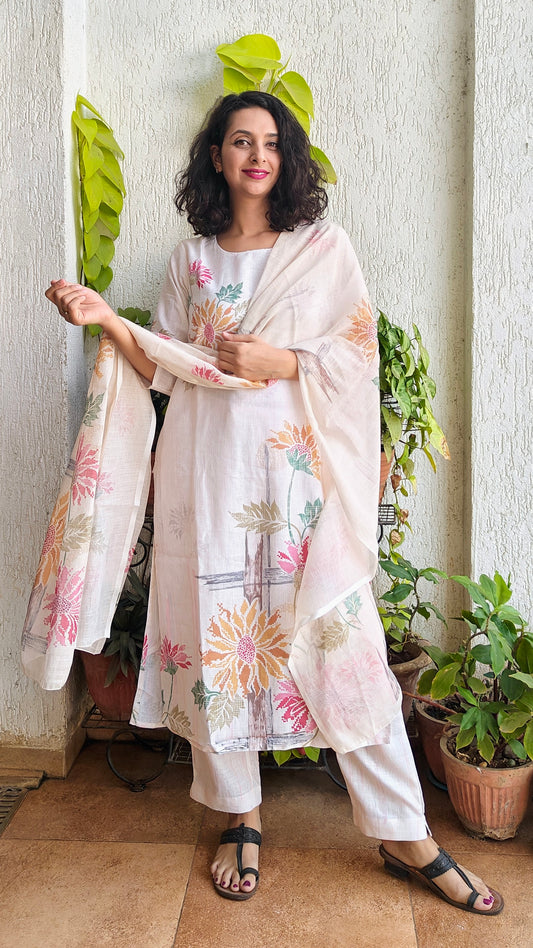 Off-white cotton printed kurta set with dupatta